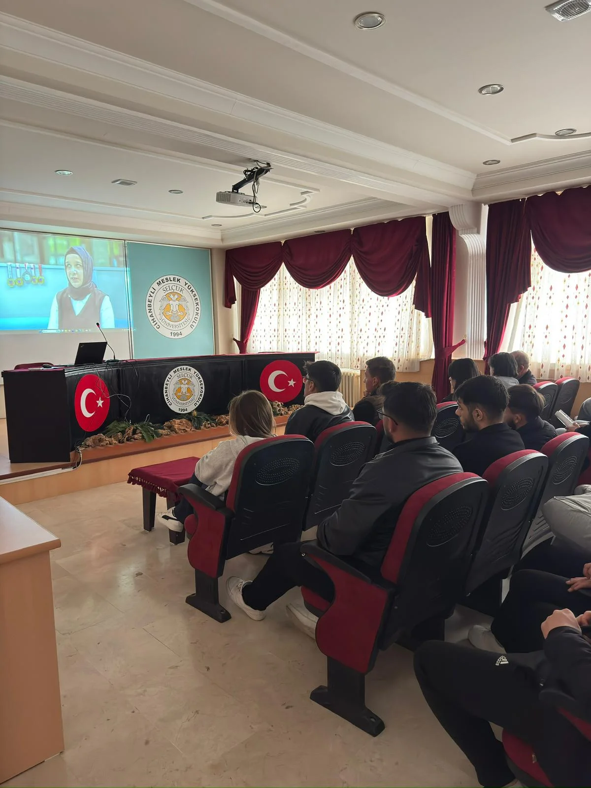 Cihanbeyli Meslek Yüksekokulu Öğrencilerine Yönelik Seminer
